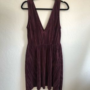 DIVIDED V-Neck Dress